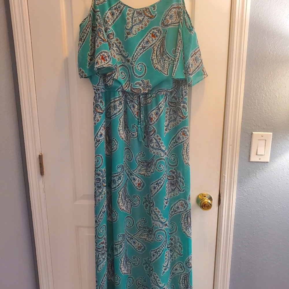 Bisou Bisou Cold Shoulder Maxi Dress
